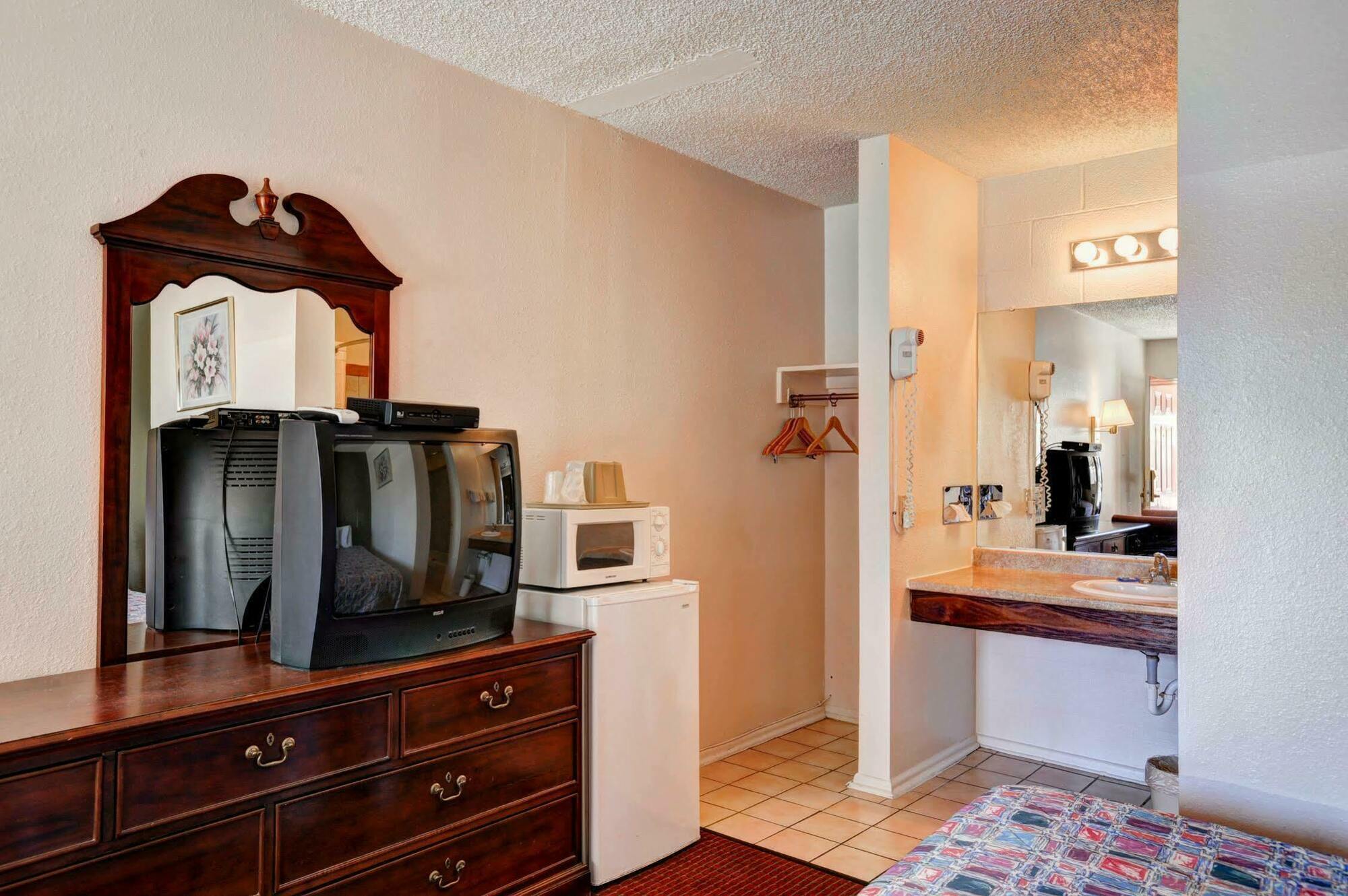 Rodeway Inn Cedar City Ngoại thất bức ảnh