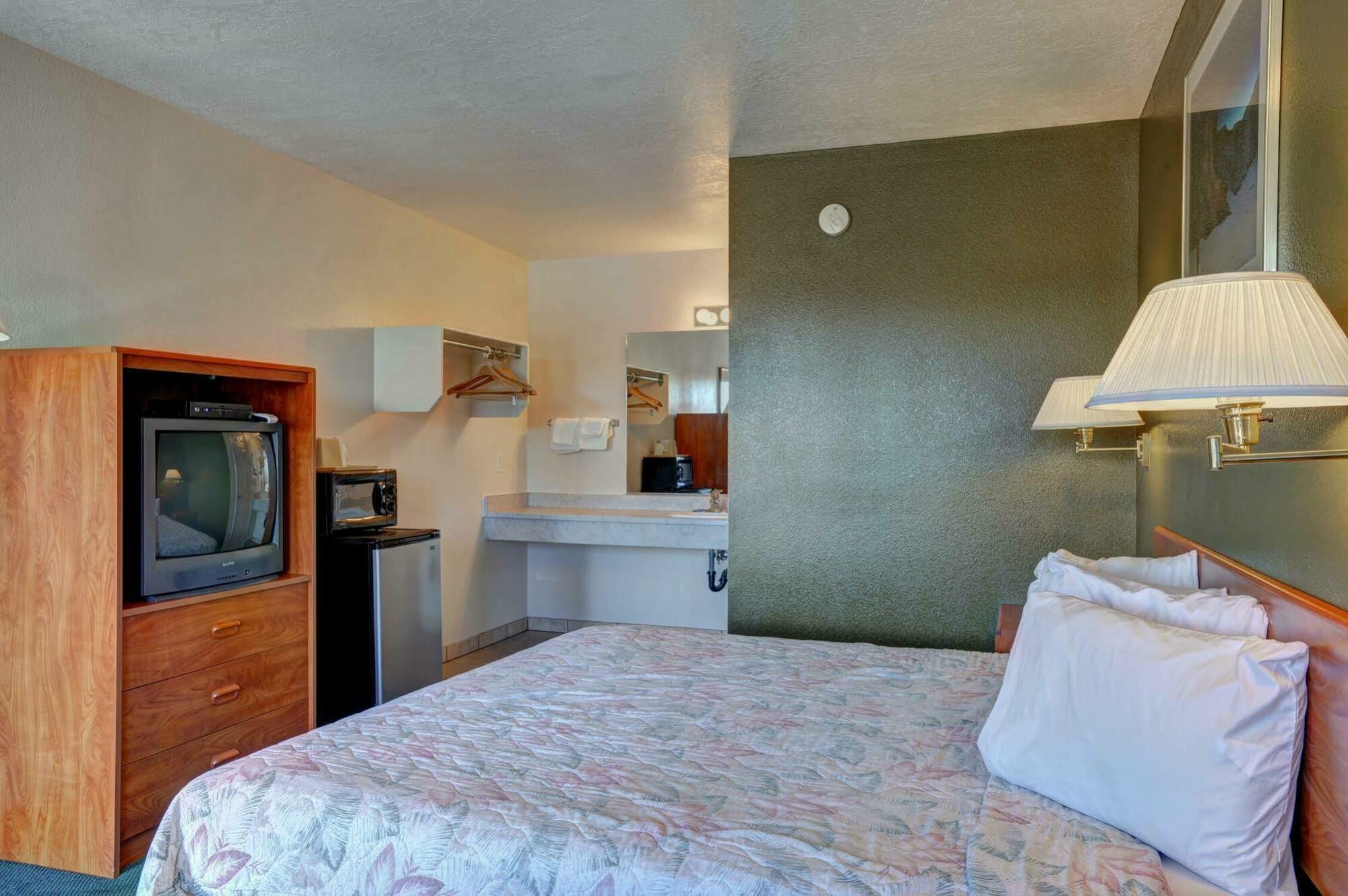 Rodeway Inn Cedar City Ngoại thất bức ảnh